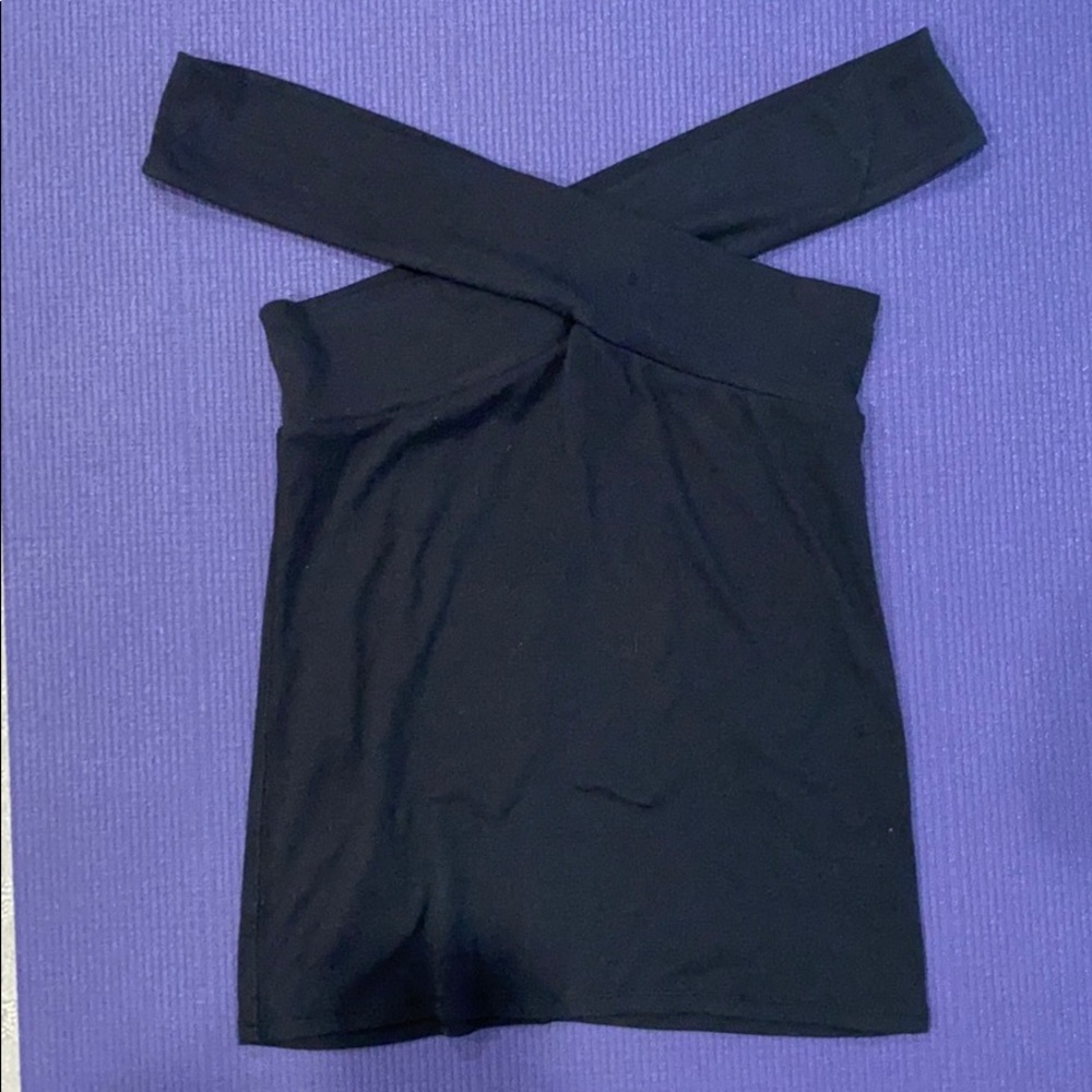BLACK Free people off the shoulder crop top